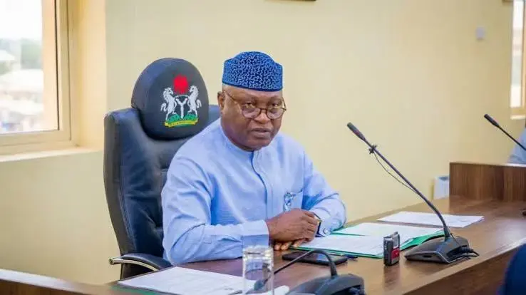 Le gouverneur de l'État d'Ekiti restructure son administration avant son second mandat