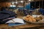 À Ouagadougou, la prolifération du travail juvénile dans les débits de boissons menace l'avenir scolaire