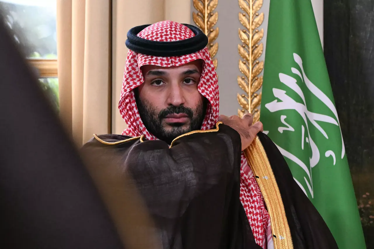 Les États-Unis autorisent une vente d'armes de 5 milliards de dollars à l'Arabie saoudite, visant à renforcer sa défense aérienne face aux menaces régionales