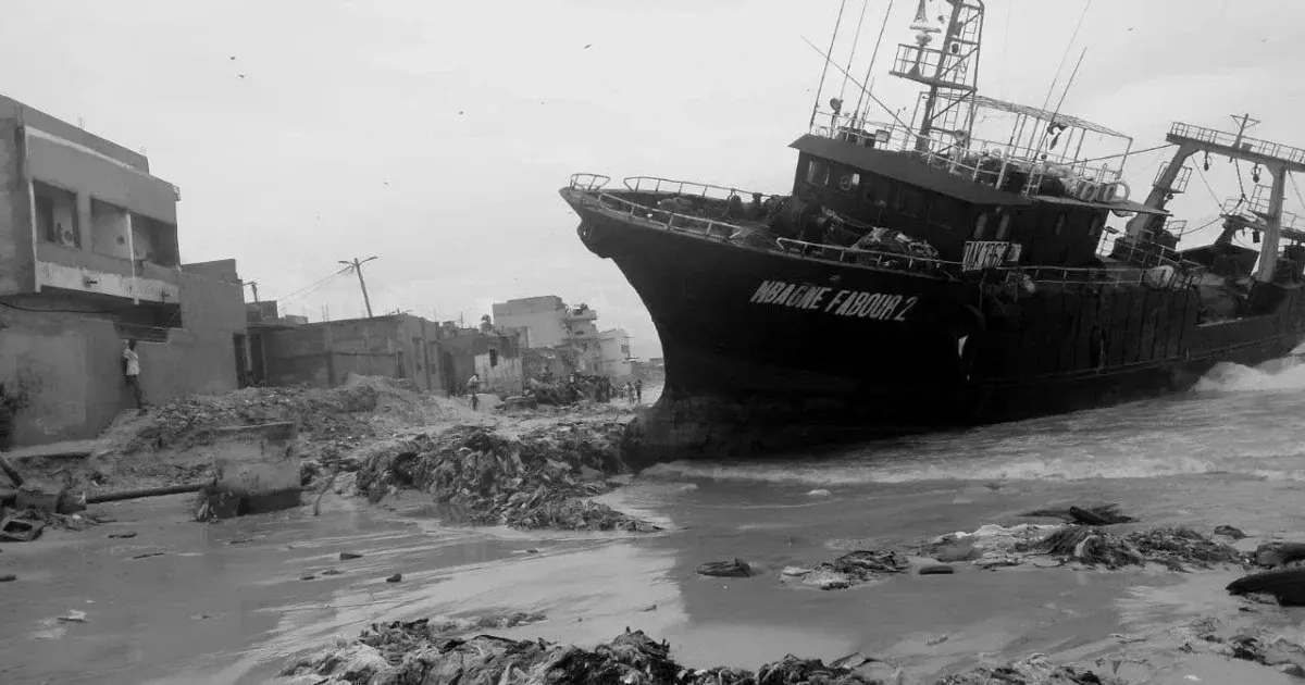 Six navires échoués à Hann Bel-Air : un phénomène météorologique inédit frappe la flotte de pêche sénégalaise