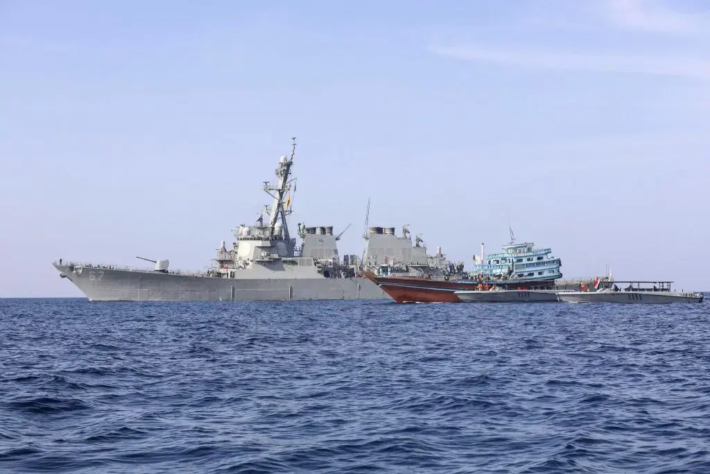 Les forces américaines neutralisent trois pétroliers liés à la Garde révolutionnaire iranienne après des tirs contre leurs navires
