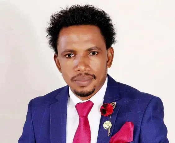 Adamawa 2027 : le candidat du Labour Party, Elisha Abbo, déclare viser le fauteuil de gouverneur face à l'APC