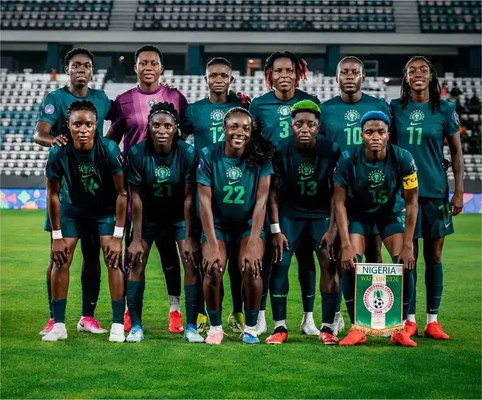 Les Super Falcons du Nigeria maintiennent leurs ambitions olympiques malgré plusieurs forfaits majeurs