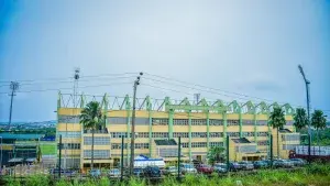 Le club nigérian Rangers International sollicite un huis clos face au MC Alger après des incidents au match aller
