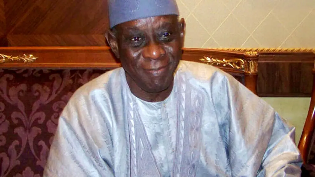 Cheikh Hamidou Kane, figure majeure de la littérature africaine et serviteur de l'État, s'est éteint à 98 ans