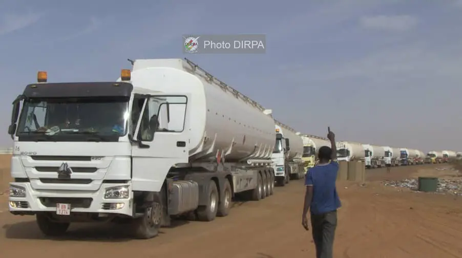 Plus de 643 camions-citernes arrivent à Bamako sous escorte militaire pour sécuriser l'approvisionnement en carburant