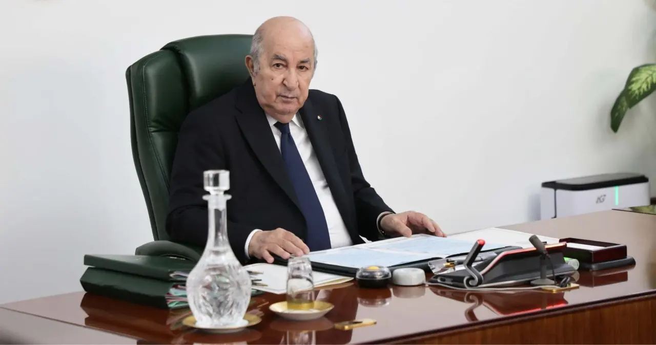 Algérie : la loi de finances 2027 officialise les hausses de salaires et lance sans délai le ferroviaire Laghouat‑Tamanrasset