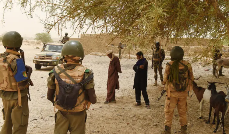 L’armée malienne confirme la découverte de 54 corps à Tagadayat, près de Ménaka, et l’évacuation de neuf survivants