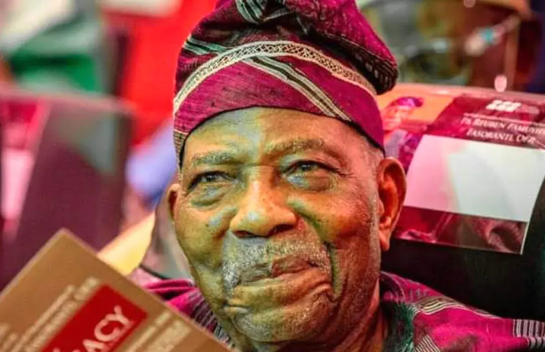 Bola Tinubu salue la mémoire de Reuben Fasoranti, pilier du progressisme nigérian disparu à 100 ans
