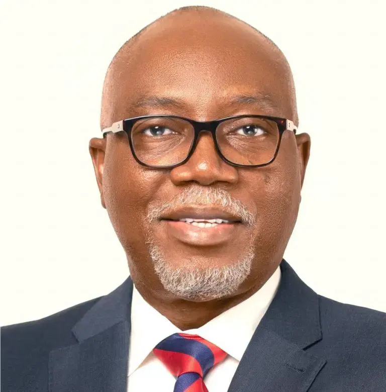Crash d'un avion militaire à Igbokoda : le gouverneur de l'État d'Ondo déploie les secours