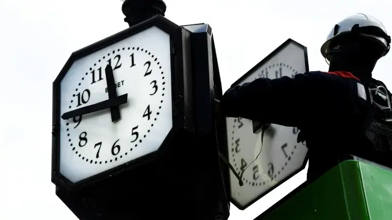 La fin de la seconde intercalaire : le défi technologique mondial pour éviter un bug informatique majeur