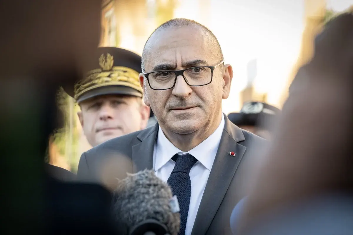 Le gouvernement français qualifie l'attaque des Yvelines d'attentat terroriste à caractère raciste