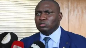 Tensions à la LONASE : Toussaint Manga dénonce des sanctions administratives après son passage au siège