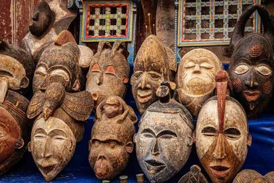 Dossier : Quand l'Afrique réclame ses œuvres d'art pillées