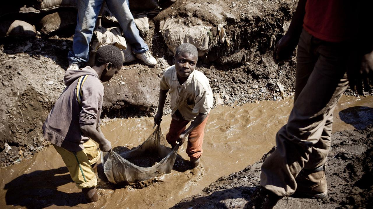 Le cobalt congolais — comment l'Afrique alimente la révolution verte mondiale sans en profiter