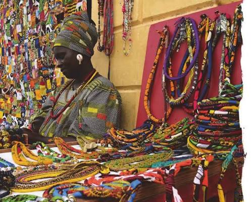 L'économie informelle sénégalaise — un million de travailleurs invisibles à qui l'État doit des comptes